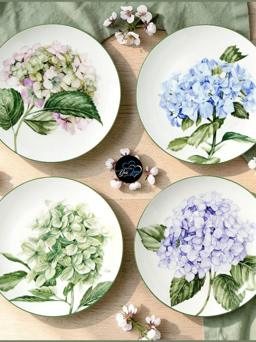 Williams Sonoma S/4 Hydrangea Salad Plates 8.5